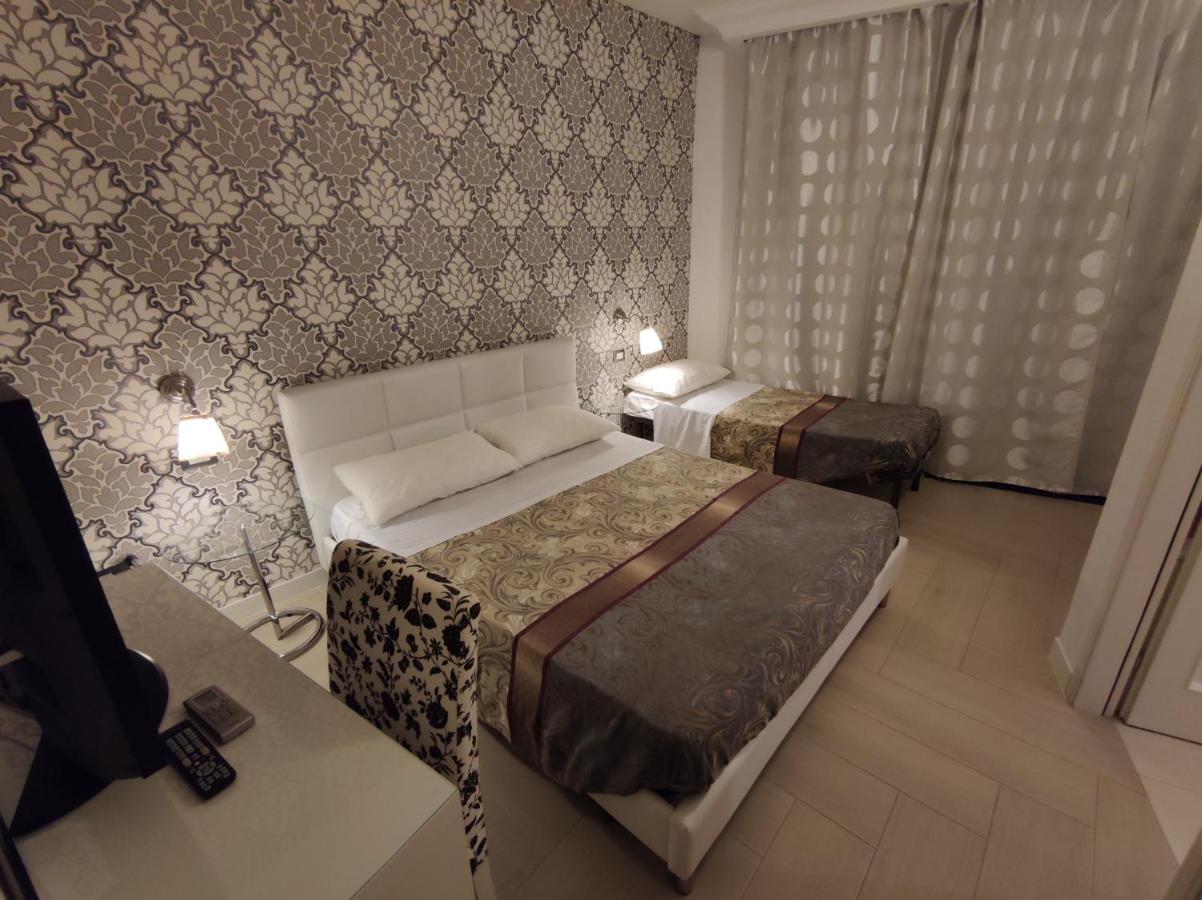 Sami - Teatro A 400 Mt - Ortigia A 1500 Mt - Prenotazioni Solo Con B00king - Reservation Only With B00king - Affittacamere *