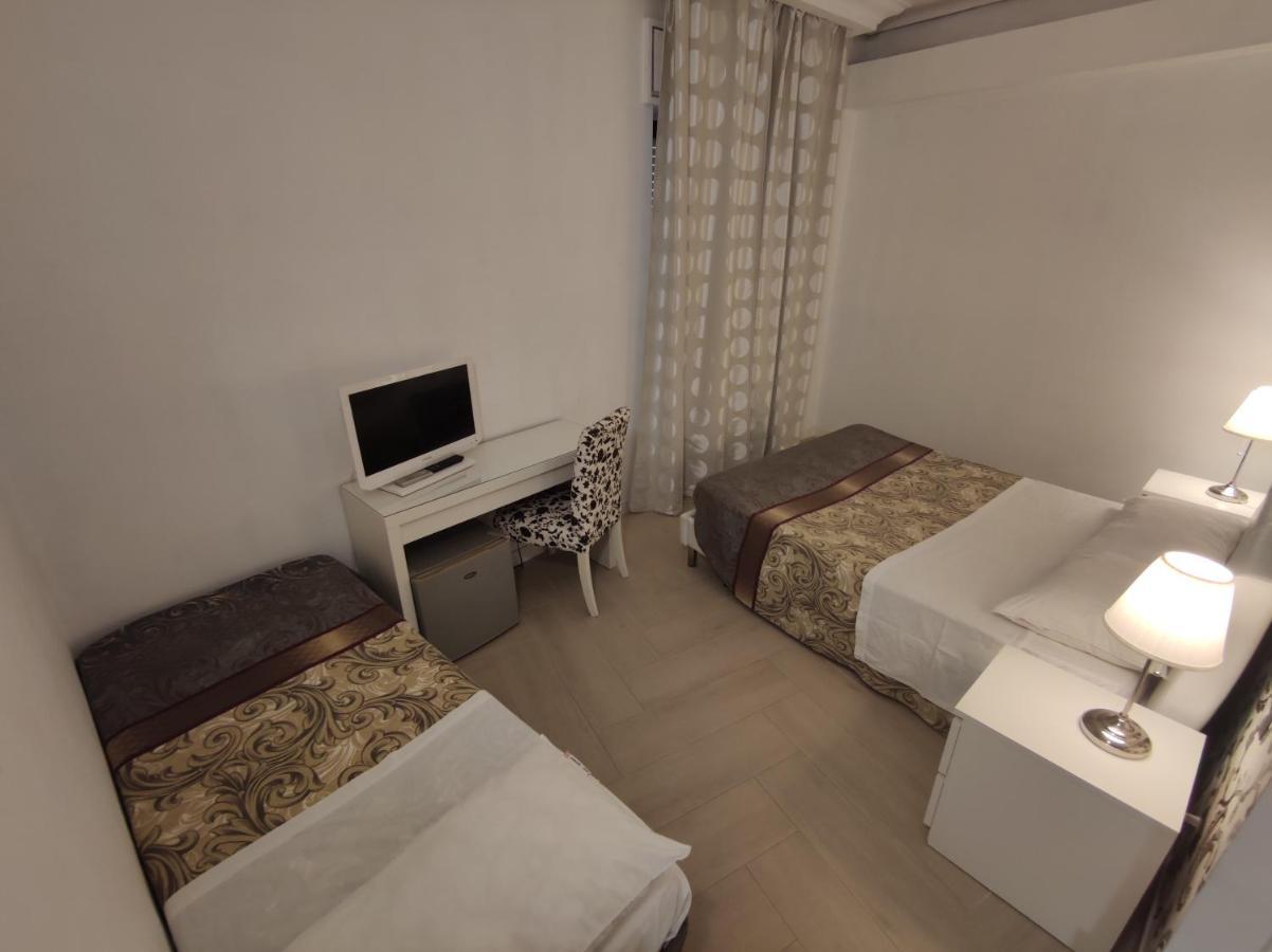 Sami - Teatro A 400 Mt - Ortigia A 1500 Mt - Prenotazioni Solo Con B00king - Reservation Only With B00king - Affittacamere *